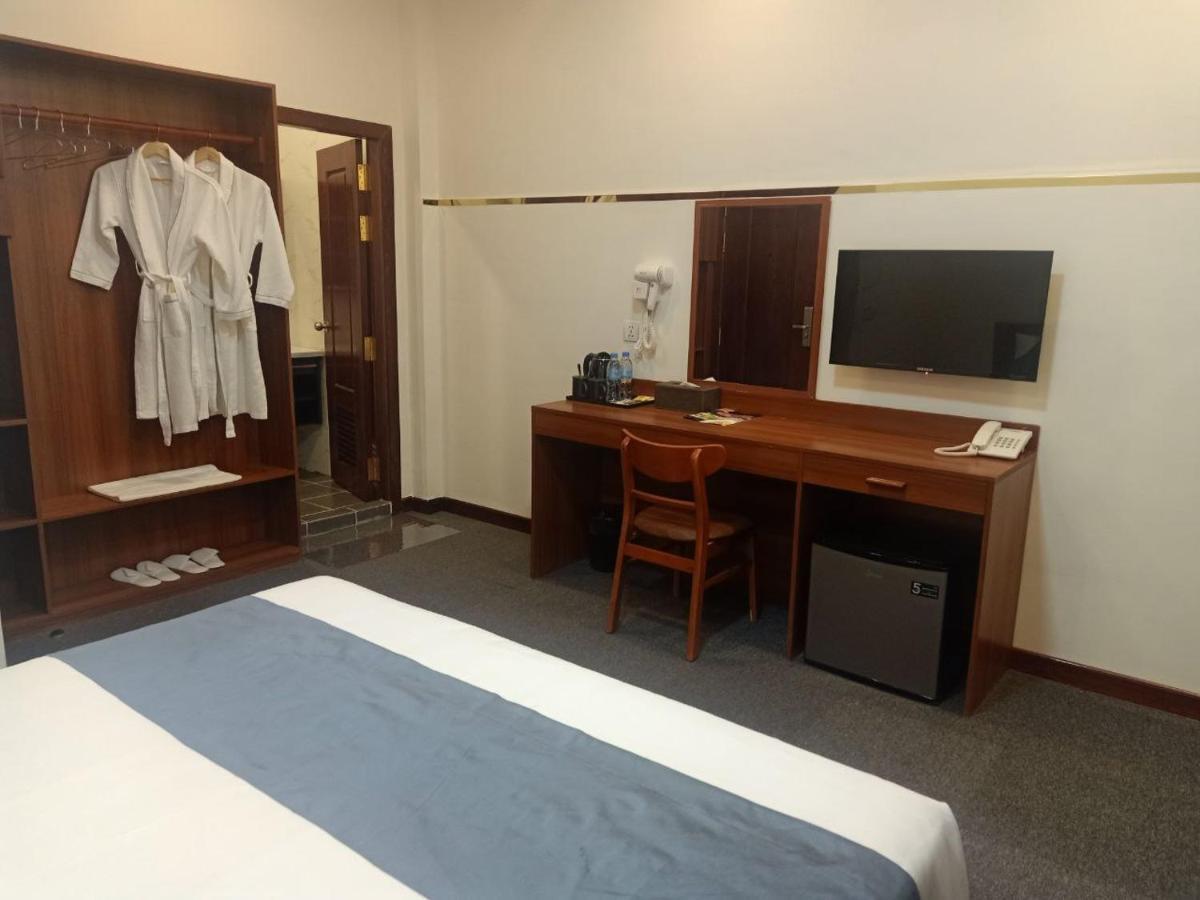 Nimith Hotel & Restaurant Phnompen Kültér fotó