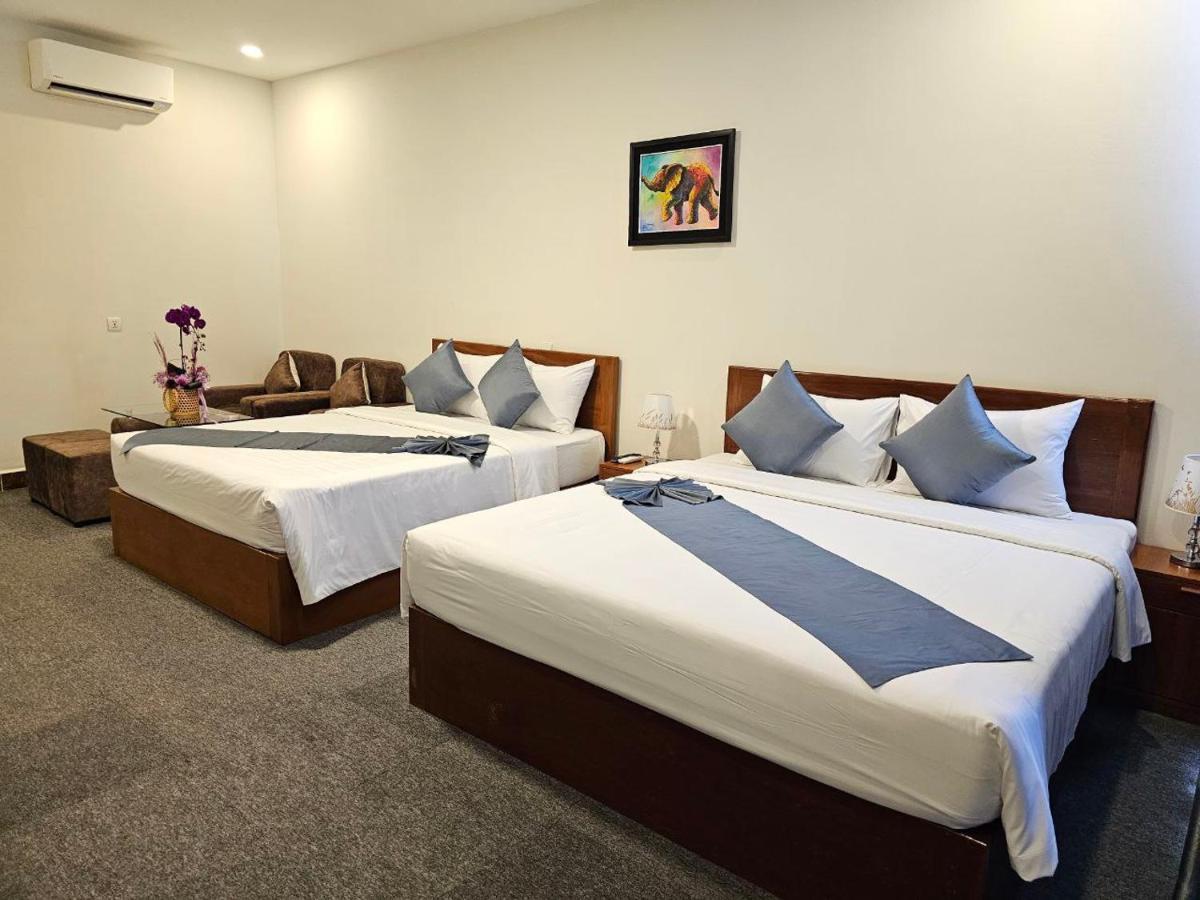 Nimith Hotel & Restaurant Phnompen Kültér fotó