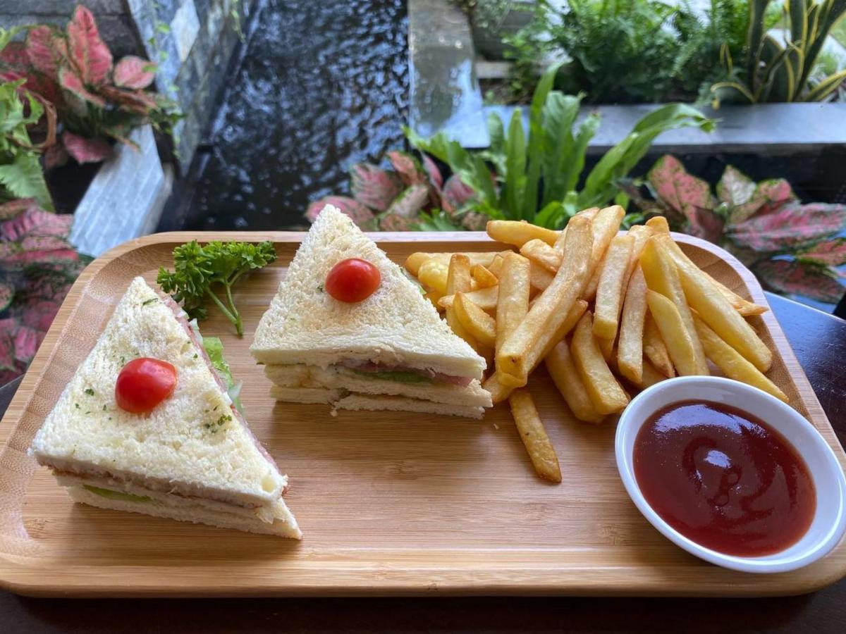 Nimith Hotel & Restaurant Phnompen Kültér fotó