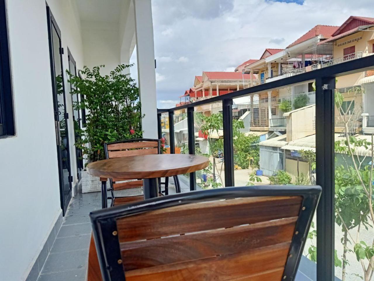 Nimith Hotel & Restaurant Phnompen Kültér fotó